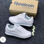 Reebok Classic White Luxury Sneakers for Men and Women - Timeless Design and Unparalleled Comfort